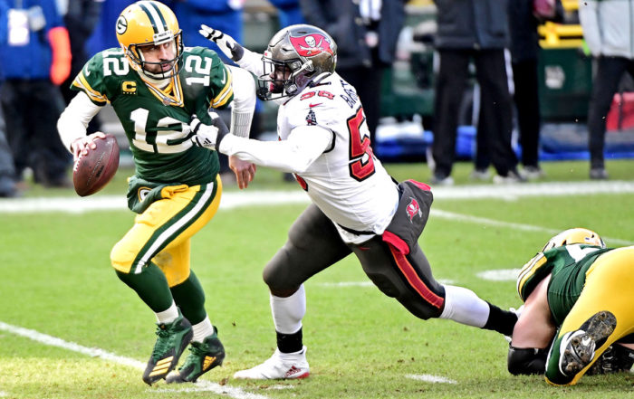 Bucs Olb Shaquil Barrett And Packers Qb Aaron Rodgers