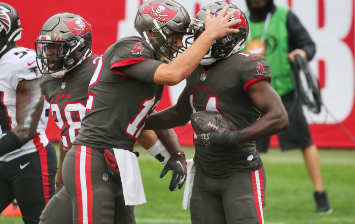 Bucs Qb Tom Brady And Wr Chris Godwin