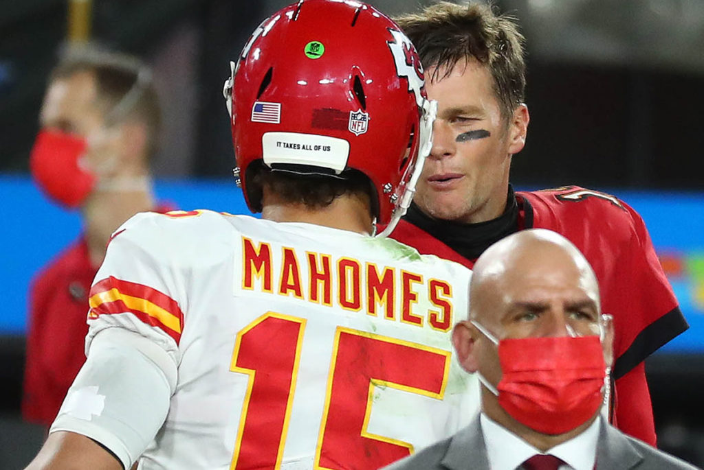 Bucs Qb Tom Brady And Chiefs Qb Patrick Mahomes