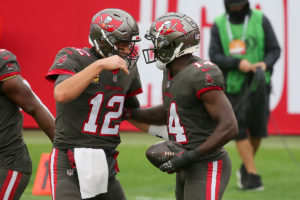 Bucs Qb Tom Brady And Wr Chris Godwin