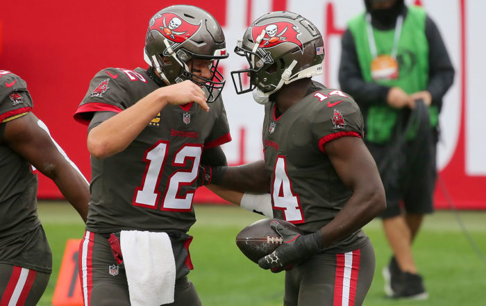 Bucs Qb Tom Brady And Wr Chris Godwin