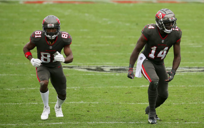 Bucs Wrs Antonio Brown And Chris Godwin