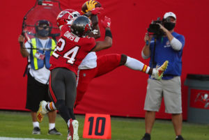 Sr'S Fab 5: The Bucs That Have Helped Their Cause During The Playoffs 10 Bucs Cb Carlton Davis Iii And Chiefs Wr Tyreek Hill