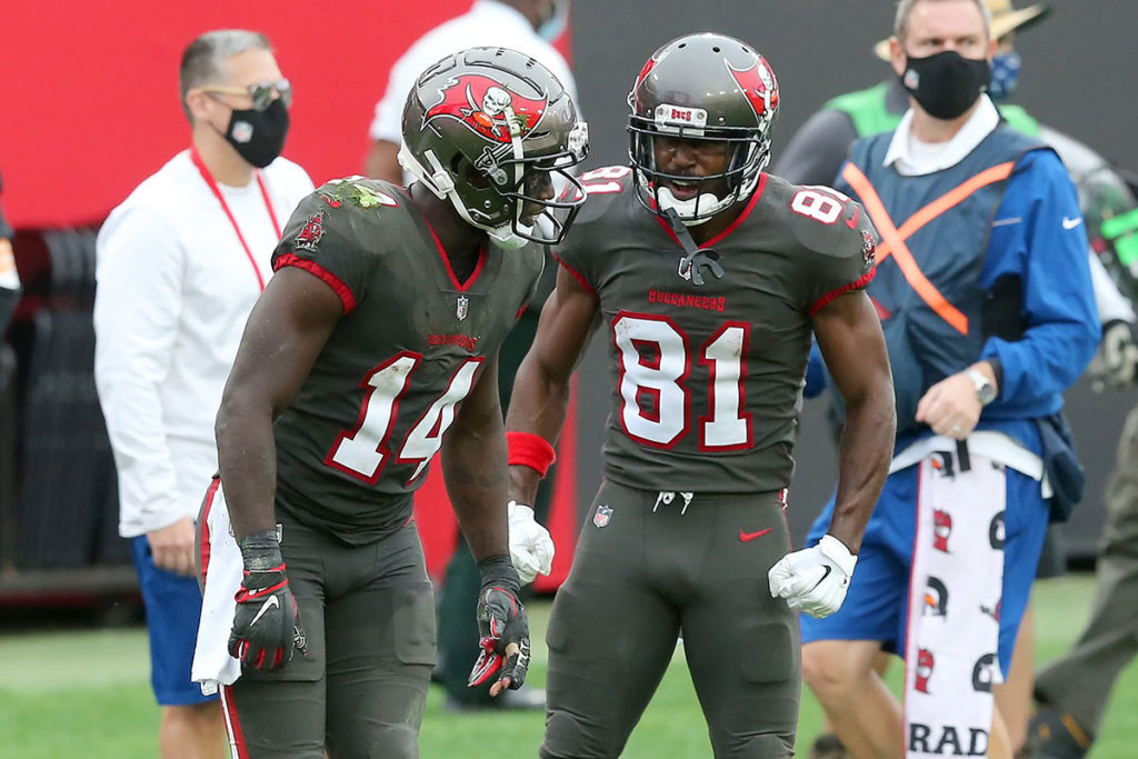 Bucs Wrs Antonio Brown And Chris Godwin Nfl