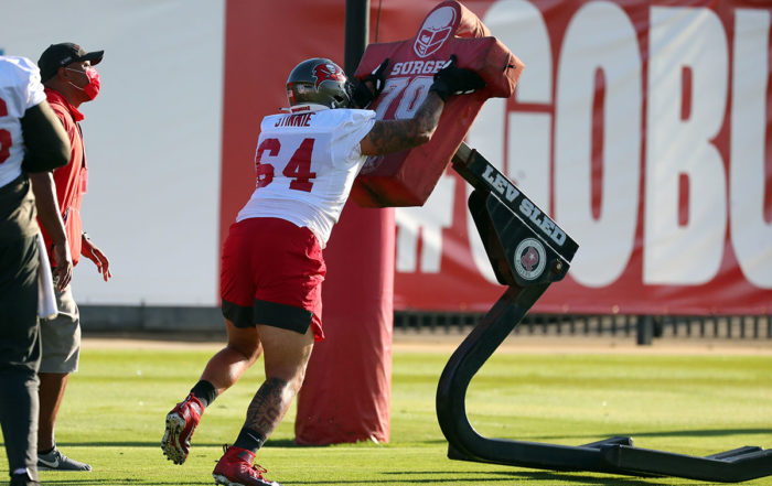Bucs G Aaron Stinnie