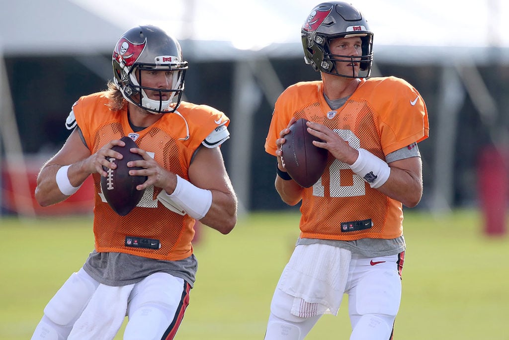 Bucs Qbs Blaine Gabbert And Tom Brady