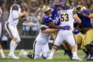 Washington Dt Levi Onwuzurike Bucs