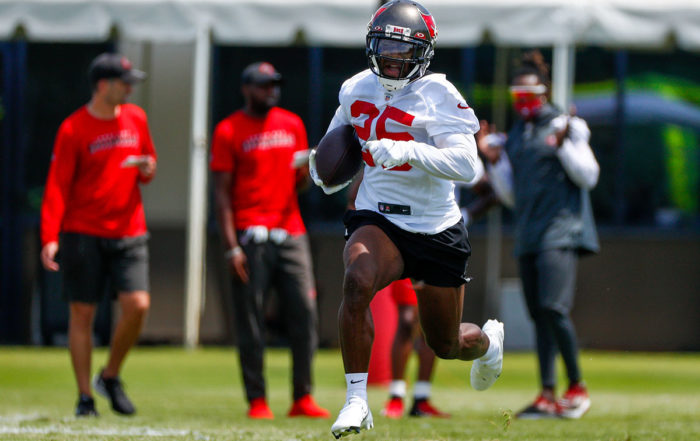 Bucs Rb Giovani Bernard
