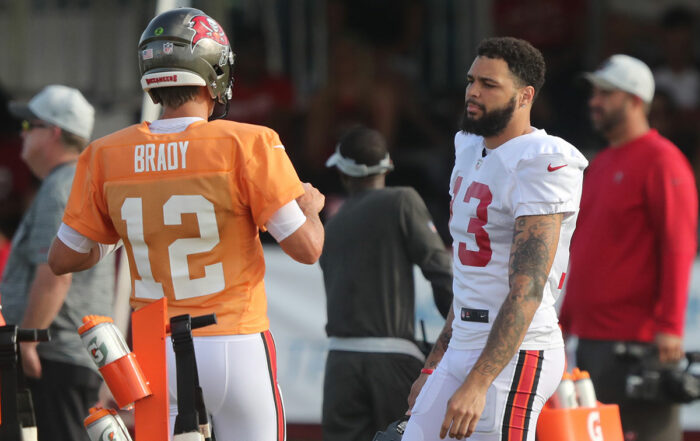 Bucs Qb Tom Brady And Wr Mike Evans