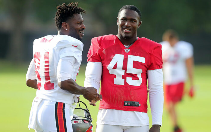 Bucs Wr Antonio Brown And Ilb Devin White