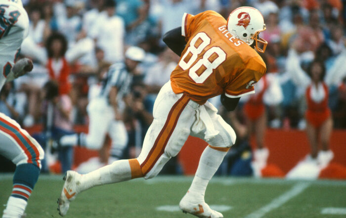 Former Bucs Te Jimmie Giles