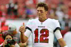 Sr'S Fab 5: Brady Returns To Bucs In The Nick Of Time 2 Bucs Qb Tom Brady