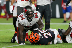 Sr'S Fab 5: How The Bucs Signing Sherman Impacts Dean’s Future 7 Bucs Dt Khalil Davis