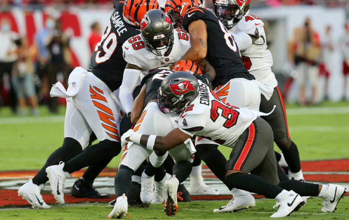 Bucs S Mike Edwards And Olb Shaquil Barrett