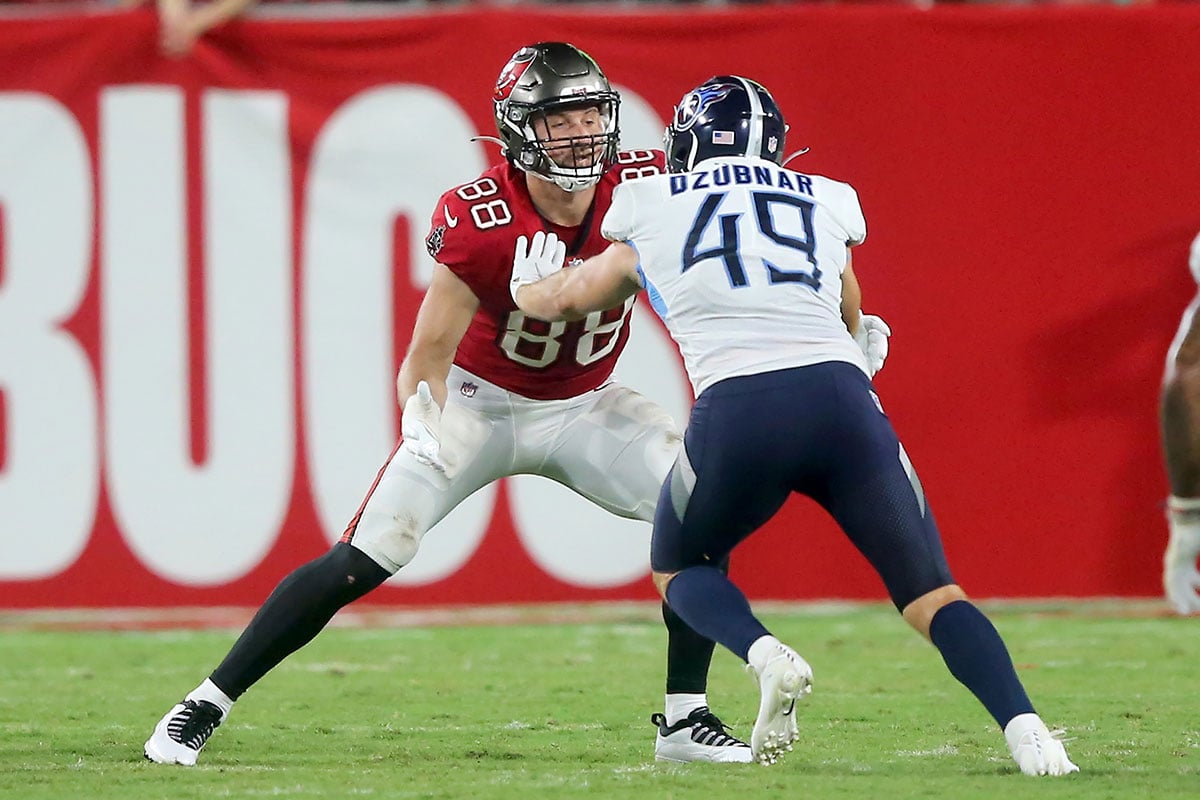 Bucs Te Tanner Hudson