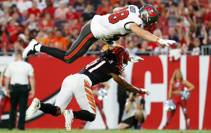 Bucs Te Tanner Hudson