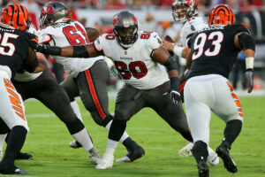 Bucs Monday Mailbag: Trask Over Griffin; Dean In Trouble? 4 Bucs Lt Nick Leverett