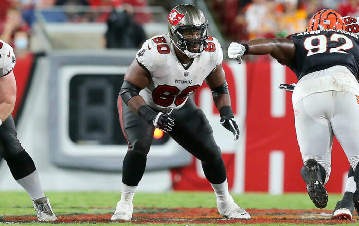 Bucs Lt Nick Leverett