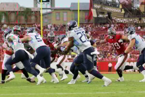 2-Point Conversion: Howard Struggles, Bucs D-Line Shines 4 Bucs De Pat O'Connor And The D-Line
