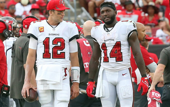 Bucs Qb Tom Brady And Wr Chris Godwin