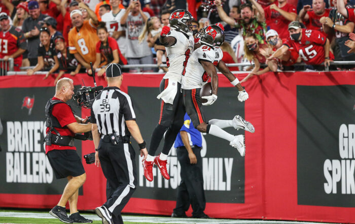 Bucs Wrs Chris Godwin And Antonio Brown