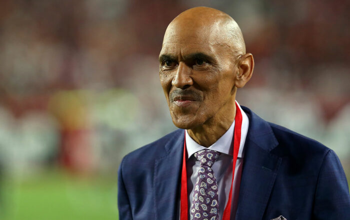 Former Bucs Hc Tony Dungy