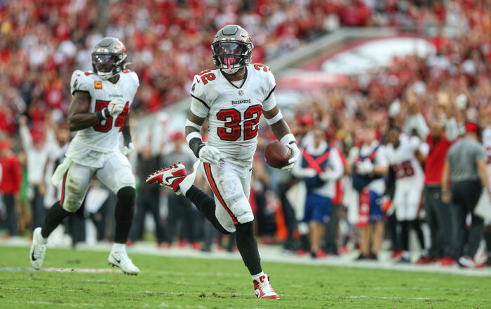 Bucs Db Mike Edwards