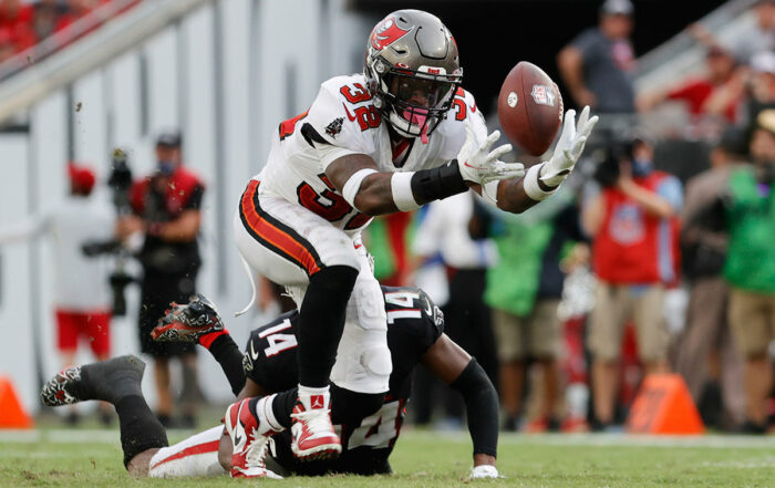 Bucs S Mike Edwards