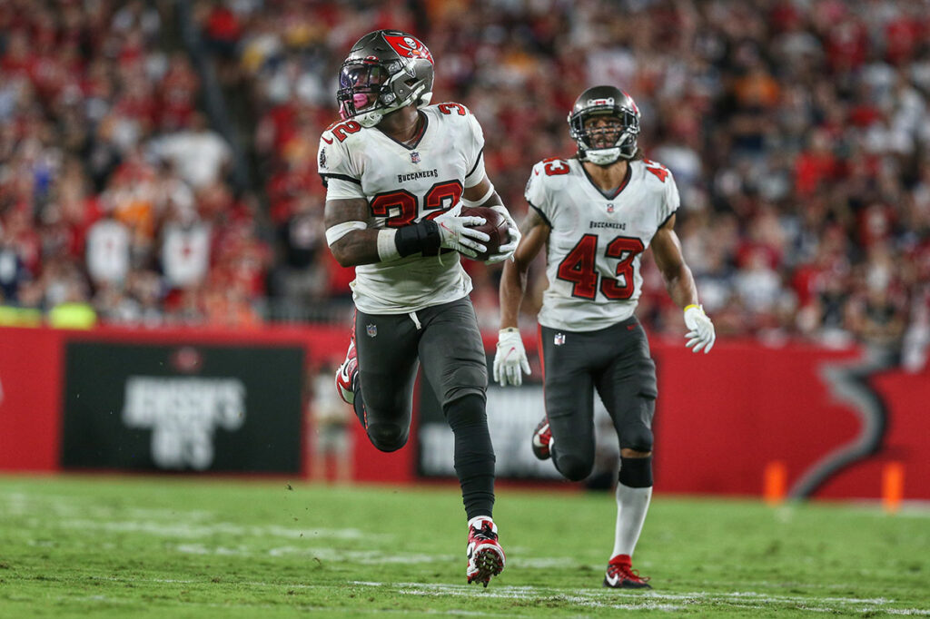 Bucs S Mike Edwards And Cb Ross Cockrell