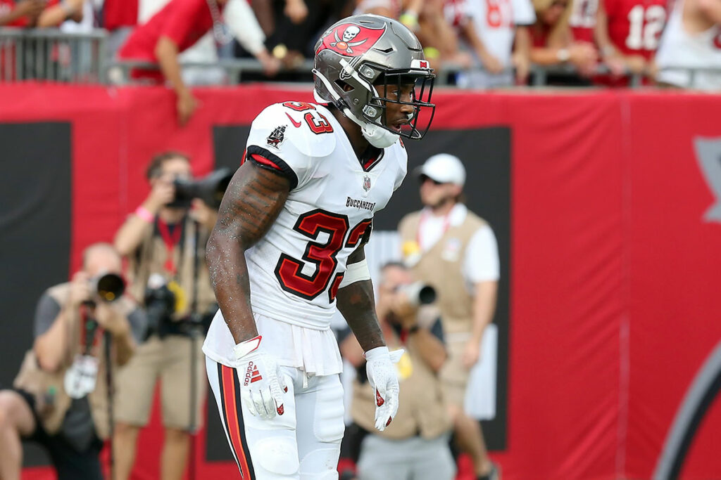 Bucs Ss Jordan Whitehead Richard Sherman