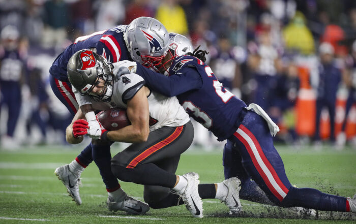 Bucs Te Cam Brate