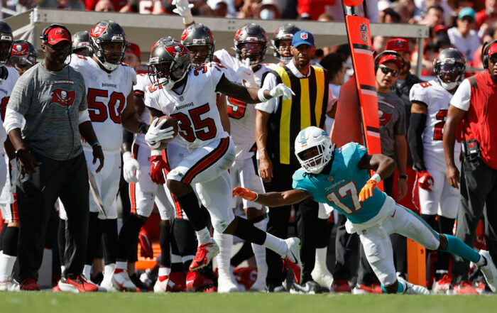 Bucs Cb Jamel Dean
