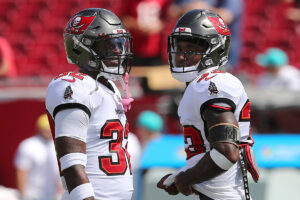 Sr'S Fab 5: Bucs Future Forecast; Mock Draft Round-Up 6 Bucs Fs Mike Edwards And Ss Jordan Whitehead