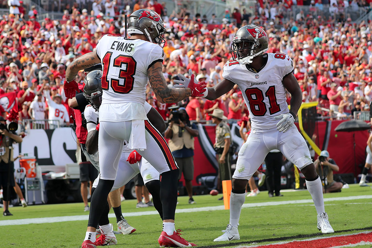 Bucs Wrs Mike Evans And Antonio Brown