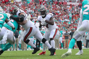 Bucs Rb Leonard Fournette And Lg Ali Marpet