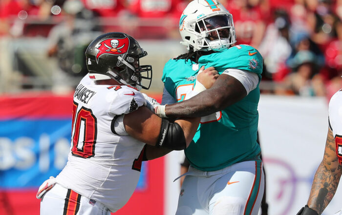 Bucs Ol Robert Hainsey