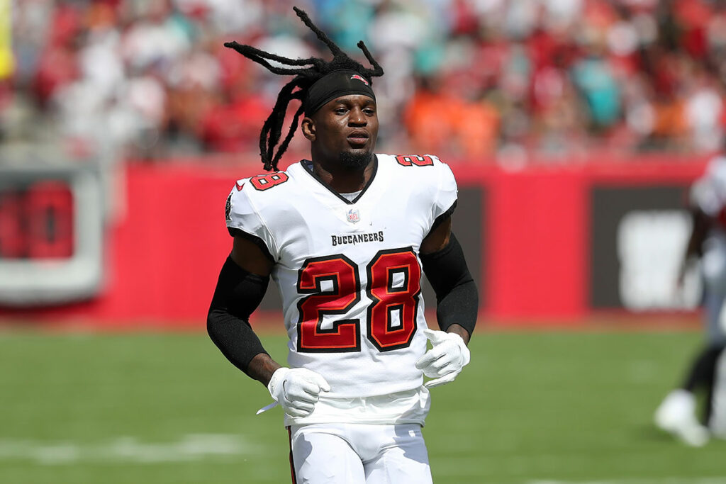 Bucs Cb Rashard Robinson