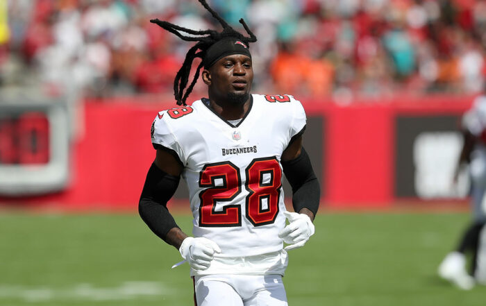 Bucs Cb Rashard Robinson