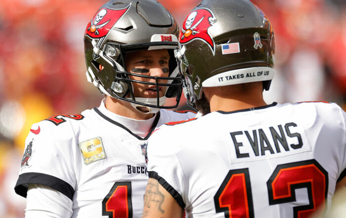 Bucs Qb Tom Brady And Wr Mike Evans