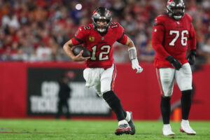 Brady'S Former No. 1 Wr Details Work With O-Line 3 Bucs Qb Tom Brady