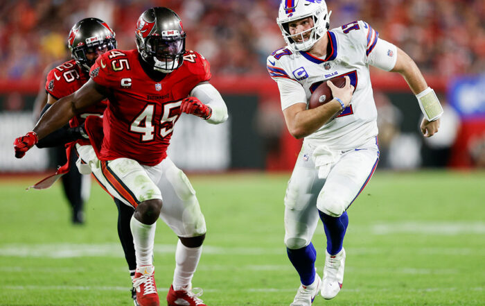 Bucs Ilb Devin White And Bills Qb Josh Allen