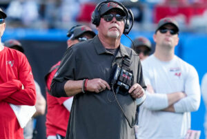 Bucs Briefing: Evans, Coaching Staff Must Step Up 5 Bucs Head Coach Bruce Arians