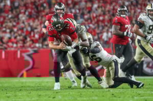 Not Everyone'S Happy To See Brady Back With The Bucs 3 Bucs Qb Tom Brady And Saints De Cam Jordan