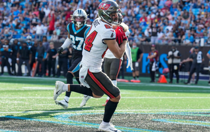 Bucs Te Cam Brate
