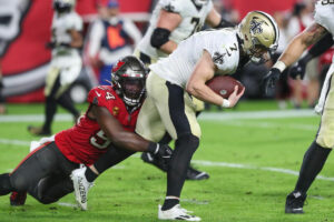 Bucs Record Watch 2022: Week 13 Vs. Saints 4 Bucs Ilb Lavonte David And Saints Qb Taysom Hill