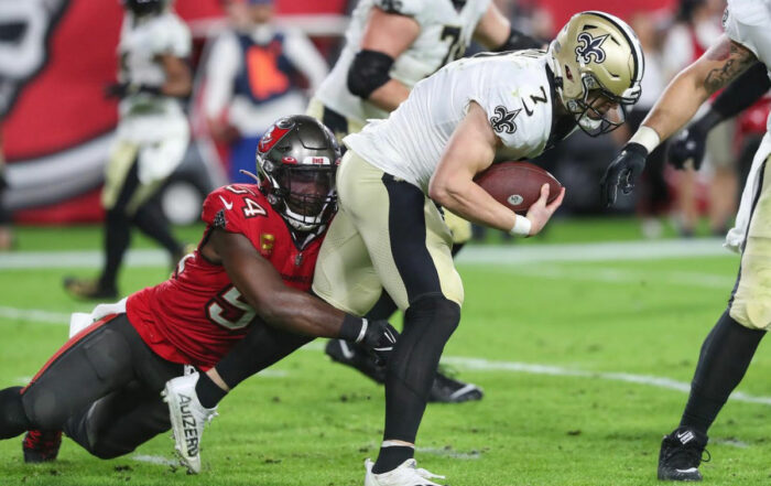 Bucs Ilb Lavonte David And Saints Qb Taysom Hill