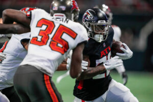 Bucs Roster Reset For 2023 6 Bucs Jamel Dean -Falcons Rb Mike Davis