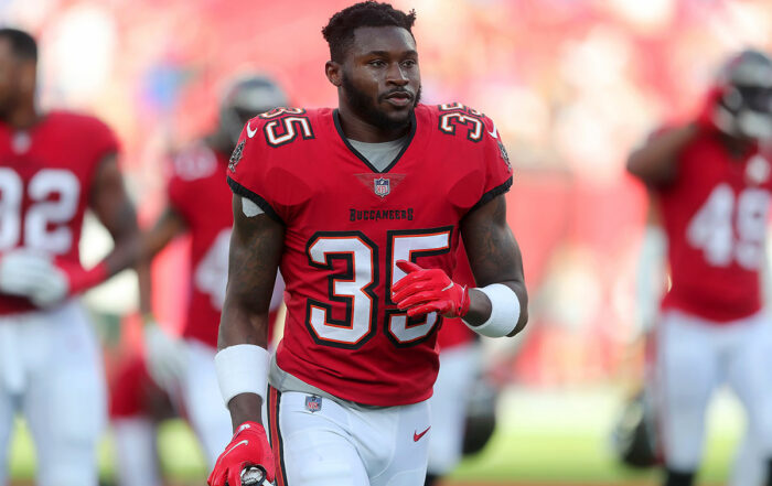 Bucs Cb Jamel Dean