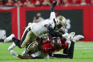 Bucs Must Be Balanced On Offense To Beat Saints 2 Bucs Rb Leonard Fournette