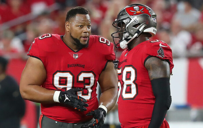 Bucs Dt Ndamukong Suh And Olb Shaq Barrett